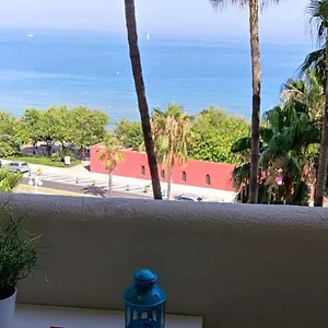 https://benalbeach-estudio-vistas-al-mar-primera-linea.1costadelsol.com
